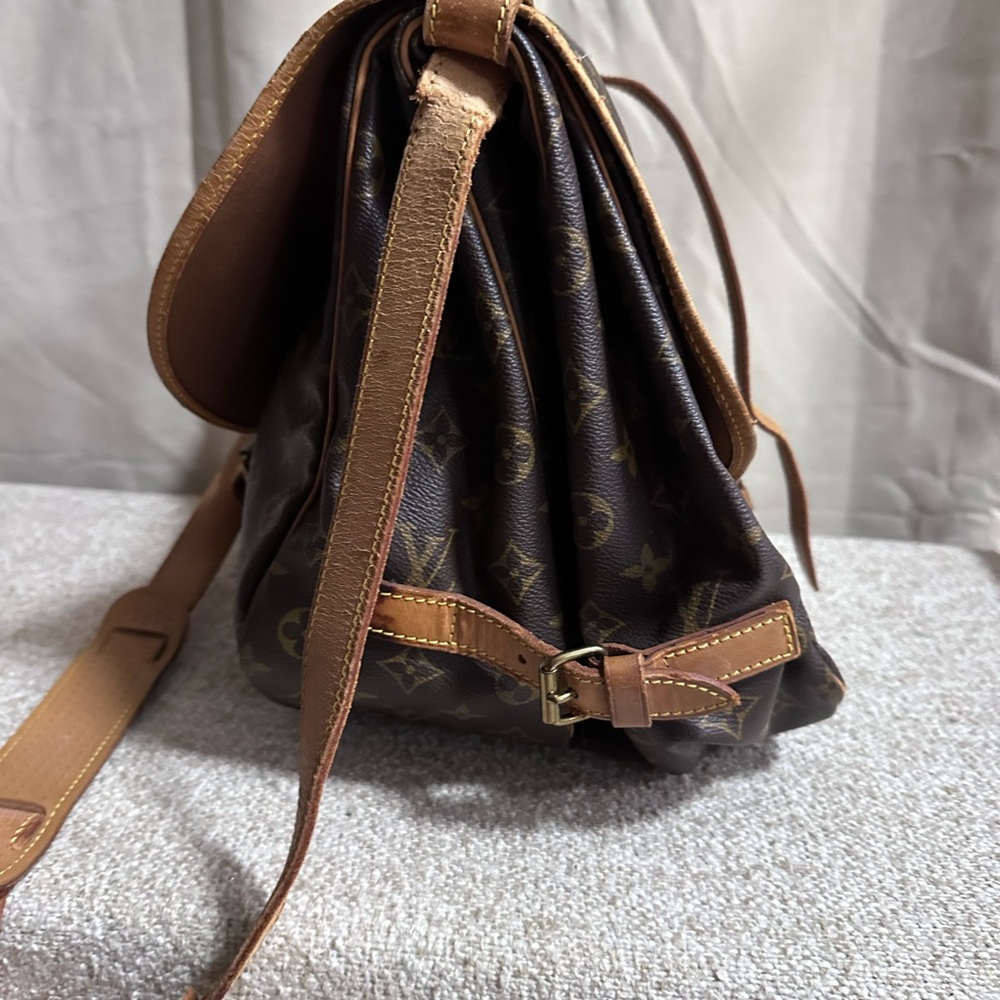 Louis Vuitton Brown Monogram Crossbody Bag - Picture 3 of 11